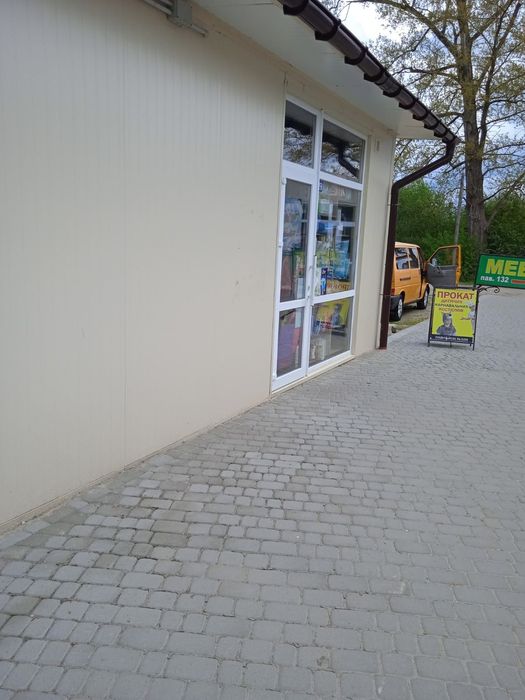 Здається в оренду магазин.