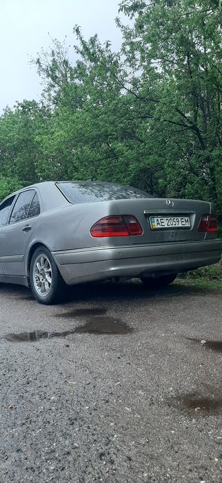 Мерседес Е210 в продаже