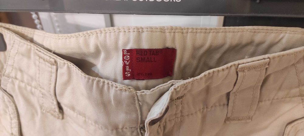 OKAZJA!!! Damskie spodnie LEVIS roz. S/36  - nowe