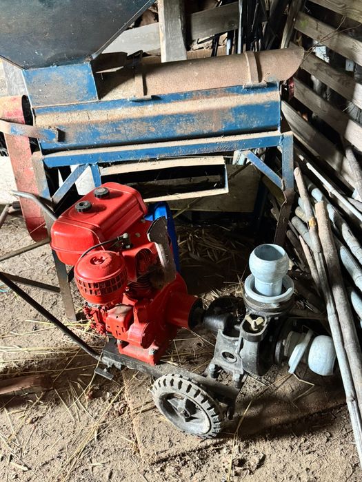 Motobomba de rega impecavél