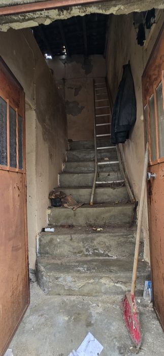 Casa r/c e 1° andar em Orca