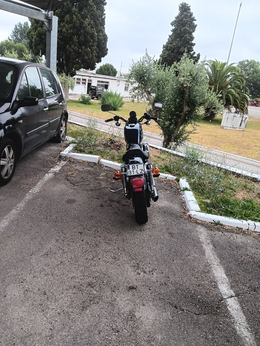 Harley davidson sportster XLH 883