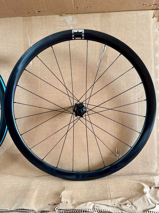 Rodas Duke Baccara Ultra 36 SLR2 + Cubos Carbon-Ti