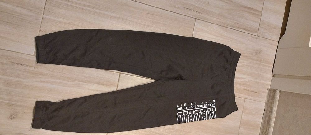 Spodnie dresowe H&M 152