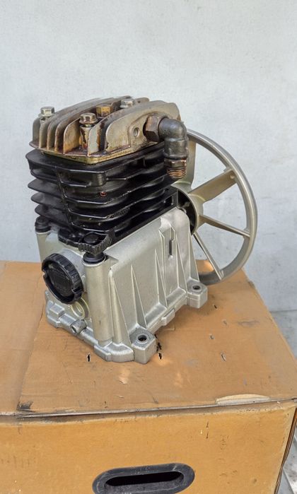 Продам  компрессорную головку блок FINI MK 113