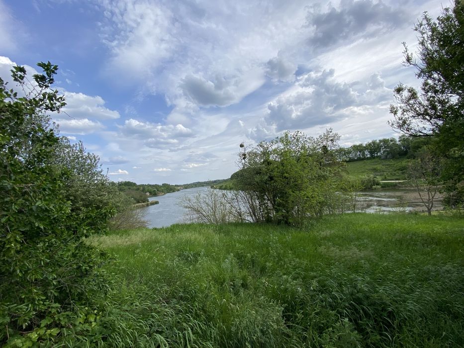 Видова земельна ділянка на березі Булатецького ставка