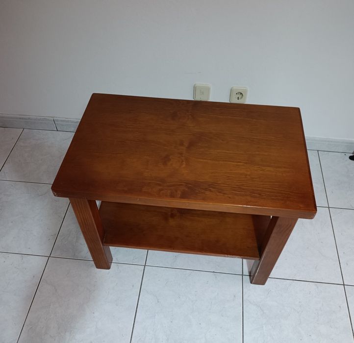 Cadeirão e mesa de Sala de estar