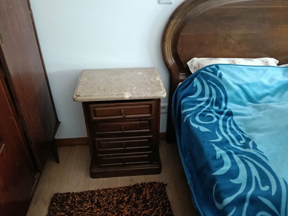 Cama de casal, moveis