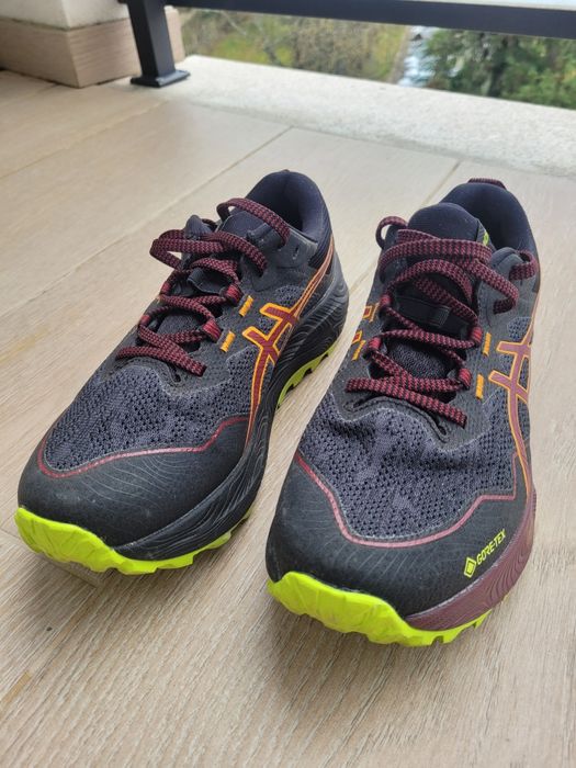 Sapatilhas ASICS Tamanho 40