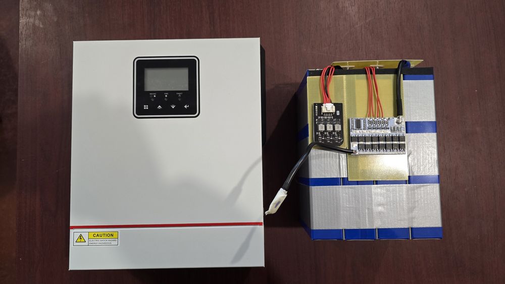 Інвертори гібридні, гибридные инвертора, акумуляторні збірки від 1 квт