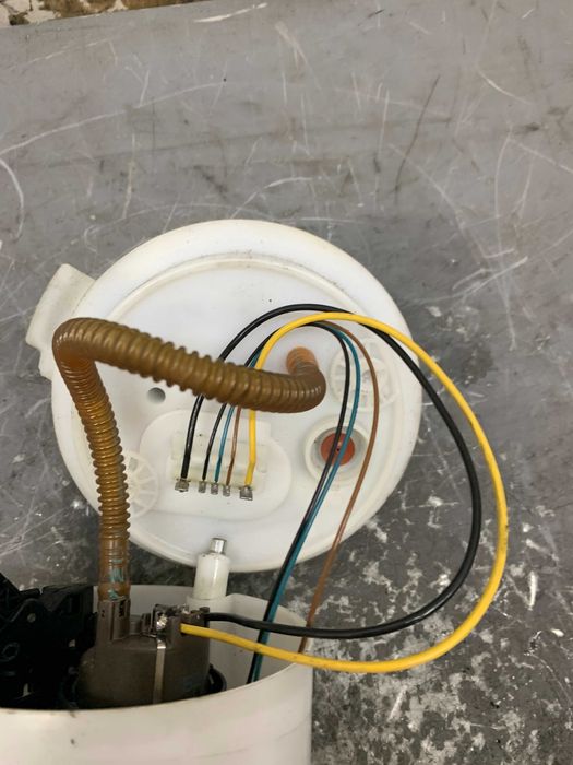 VW Volkswagen Golf V Plus Audi A4 A3 Pompa Paliwa