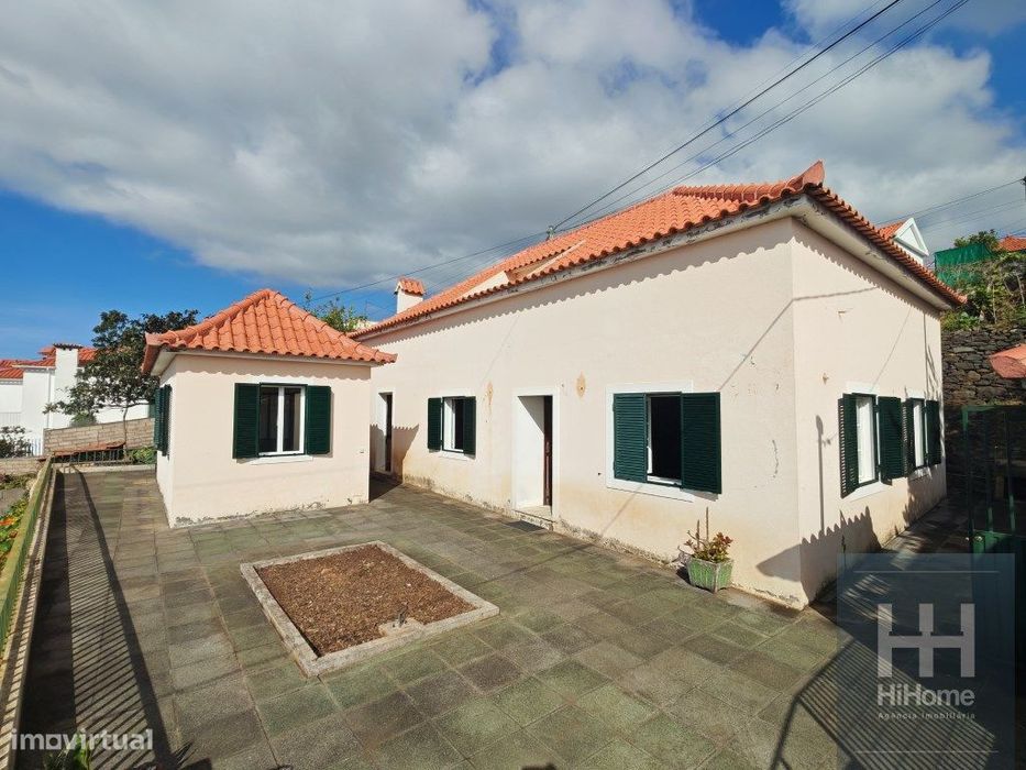 Moradia T3 sem acesso a carro, com anexo, 430 m2 de terreno e vista...