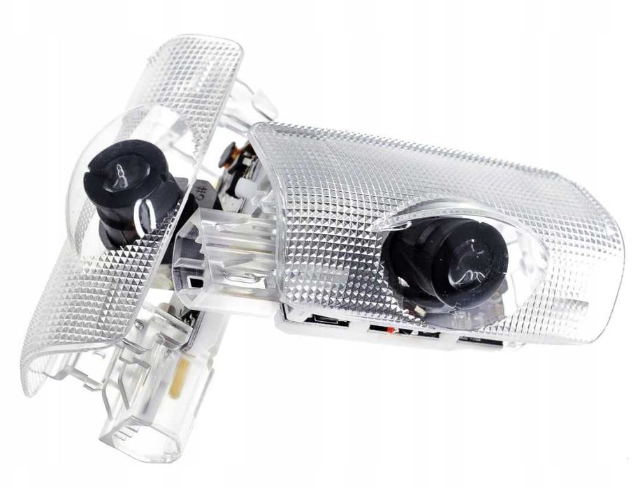 LED підсвічування дверей Toyota, проектор логотипу в дверях авто