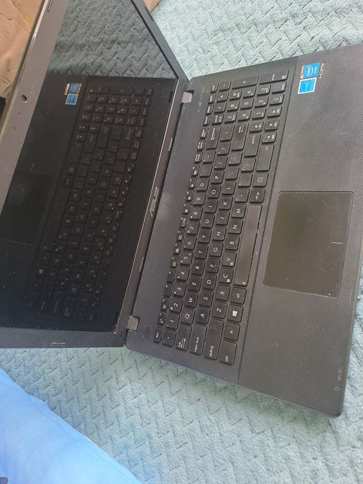 Laptopy asus i dell