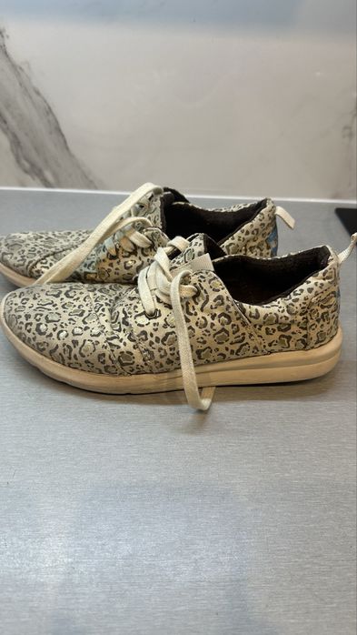 Buty TOMS  beźowo- złote 36