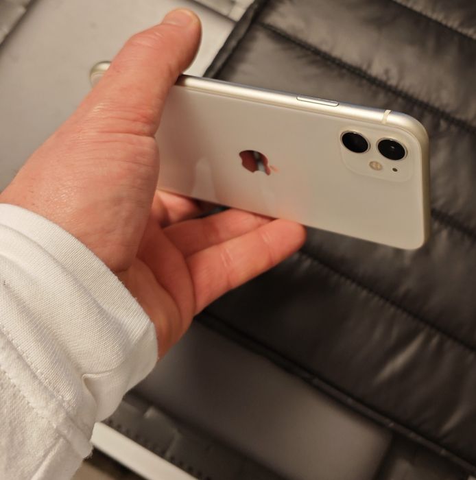 Iphone 11 em muito bom estado