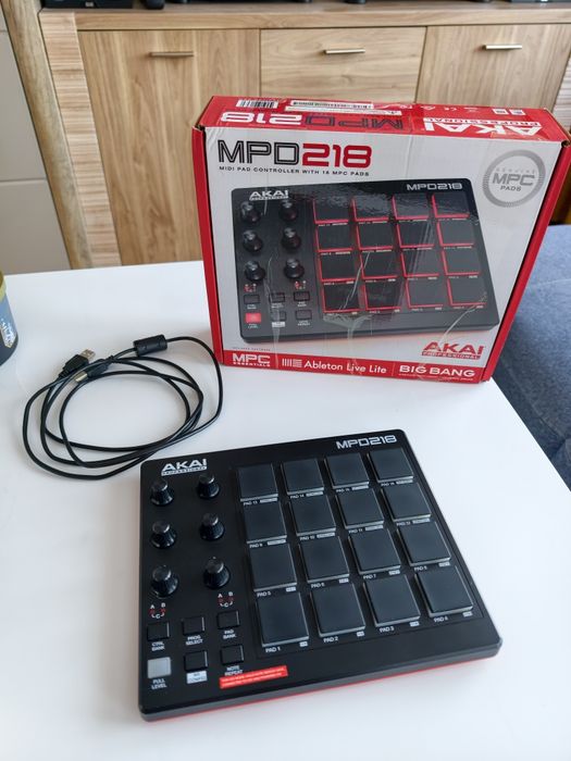Sprzedam Akai MPD 218