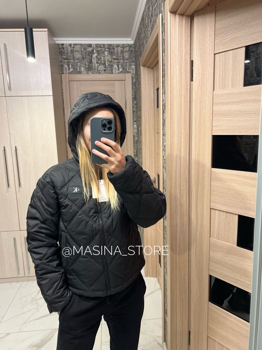 Нова жіноча куртка чорна Calvin Klein XS, S, M оригінал весна стьобана