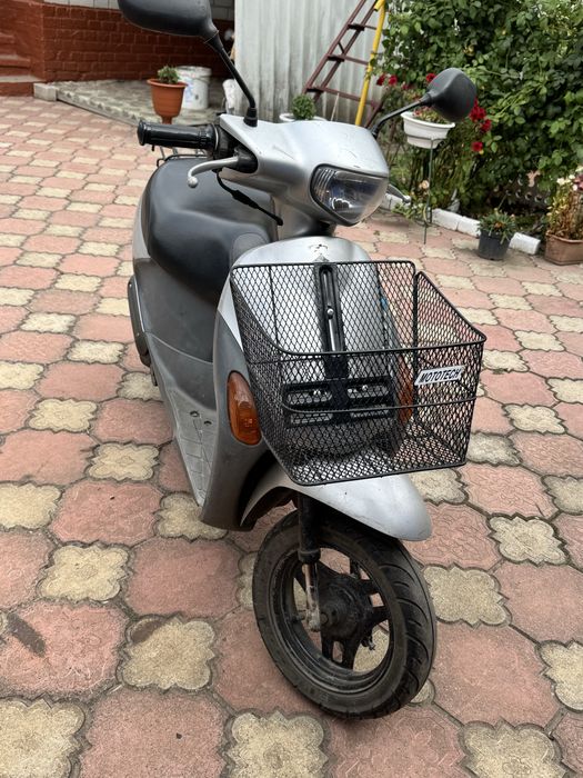 Скутер yamaha lets 4