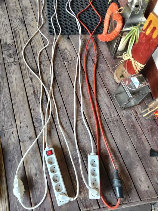 przedłużacze 220 , przedłużacze