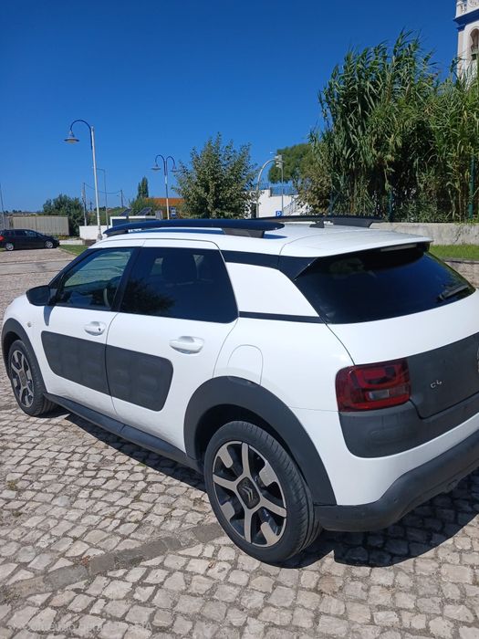 Automático Citroen C4 
CACTUS 1.6 E-HDI