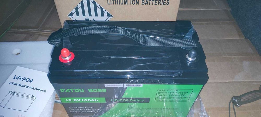Акумулятор DATOUBOSS LiFePO4 12V 100Ah