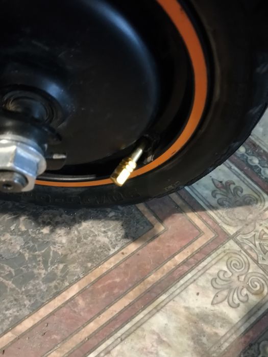 Електросамокат Cruzzer M5 Pro все в описі