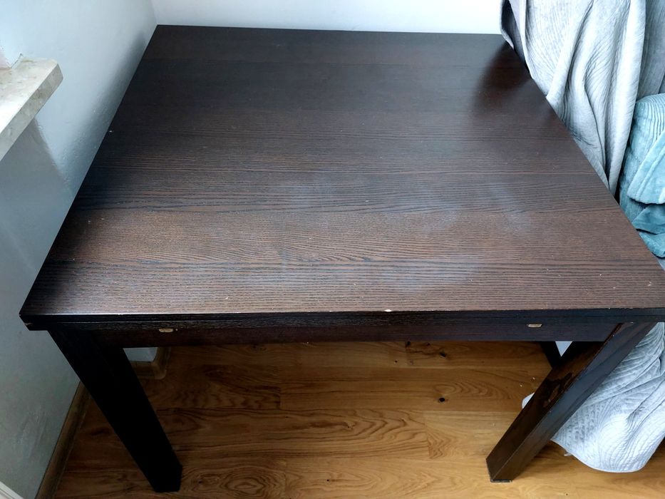 Rozkładany stół wenge Bjursta IKEA