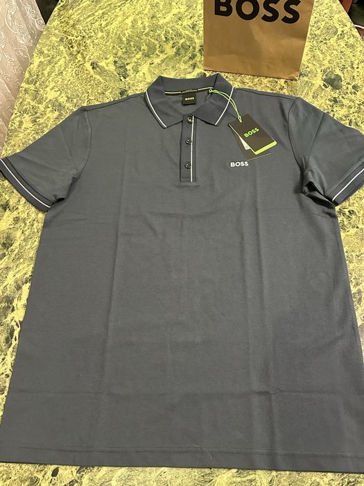 Hugo Boss тенниска XL