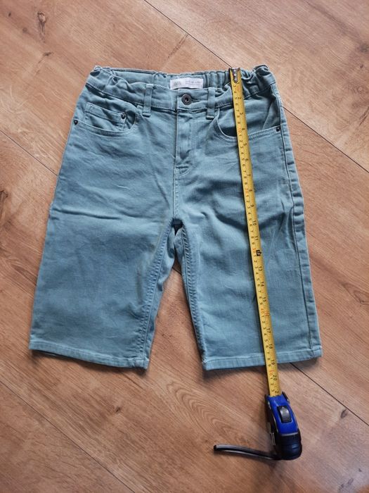 Krótkie spodenki ZARA 152