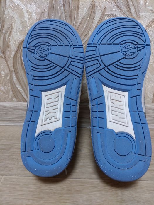 кросівки Nike оригінальні