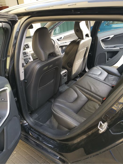 Volvo v60D6 Hybrid