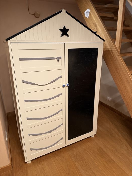 Szfa z pelnego drewna dziecienca