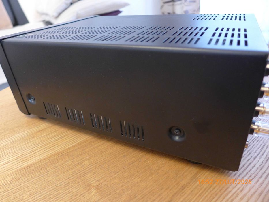 Amplituner Onkyo CR-N765 plus nowe kolumny