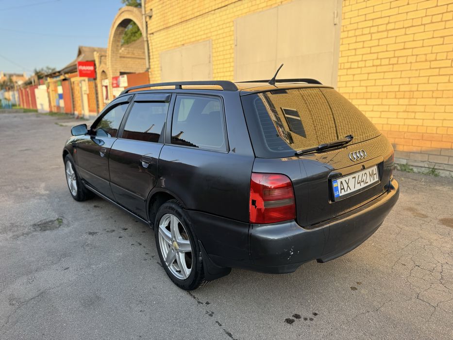 Продам Audi A4 B5 1998 года с ГБО