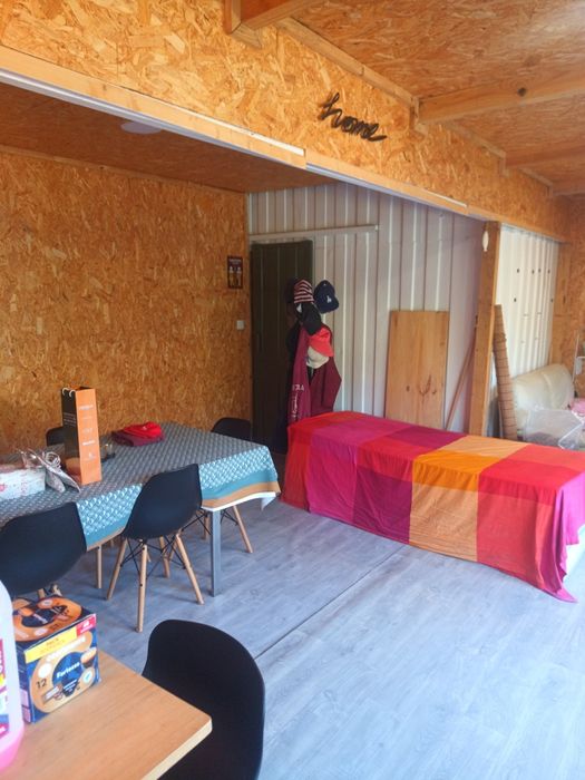 Casa contentor T2 com dois contentores Marítimos 40'HC