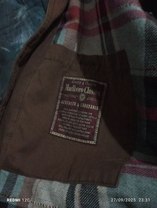 Conjunto casacao Marlboro/Mustang
