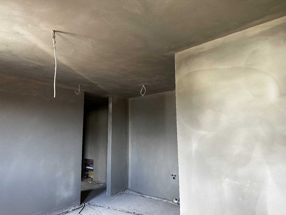 Tynki maszynowe cementowo-wapienne wewnętrzne z drobnym ziarnem