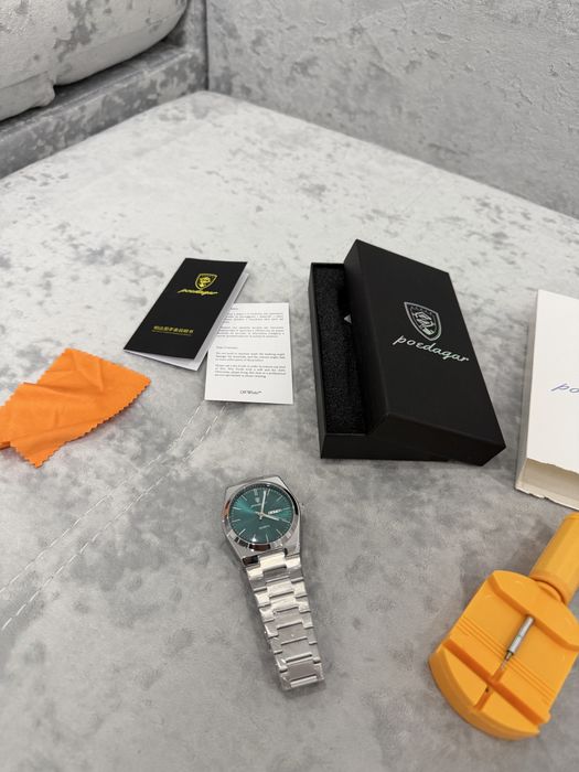 Годинник Poedagar 737 в пакувані