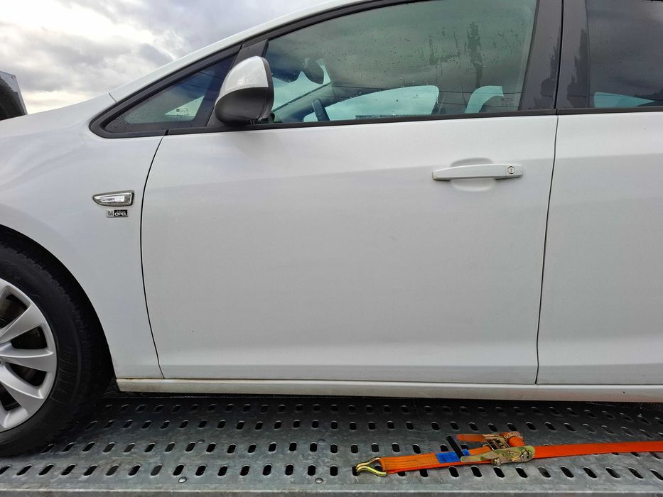 OPEL ASTRA IV J 4 kombi Y40R drzwi lewe prawe przednie tylne tył
