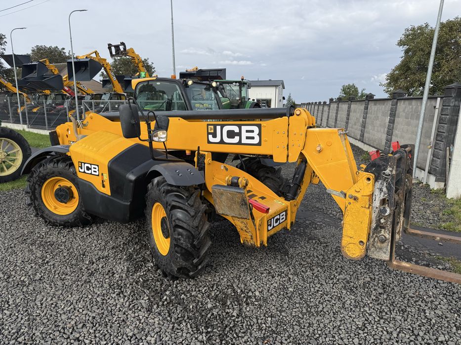 JCB 540-140 телескопічний навантажувач