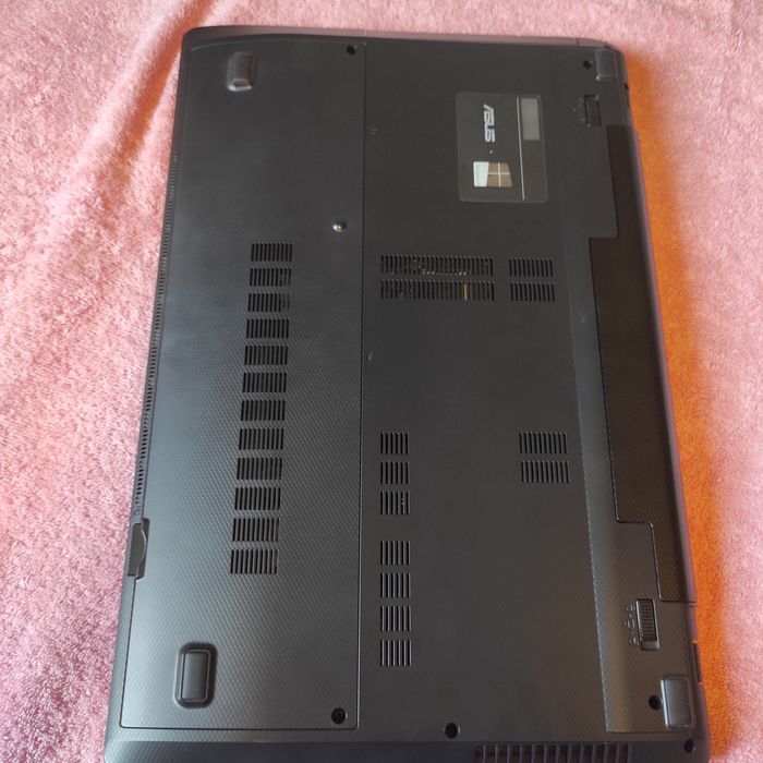 Ноутбук Asus x75