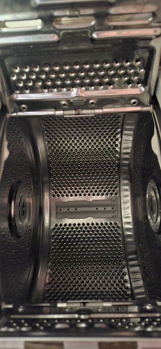 Продам вертикальную стиральную машинку