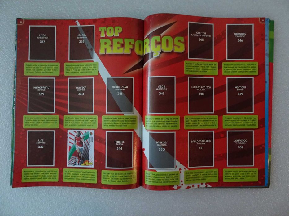 Caderneta de cromos de futebol Futebol 2006/2007 Panini (tem 6 cromos)