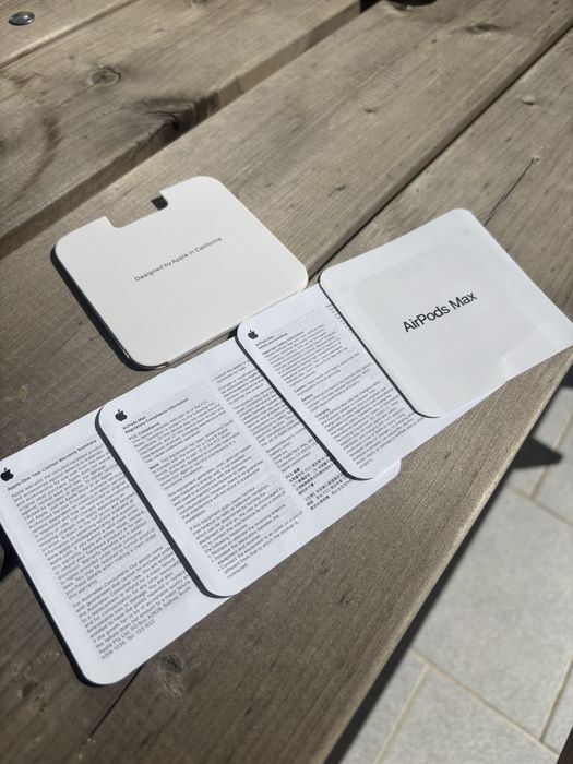 AirPods Max branco/prata com caixa e acessórios