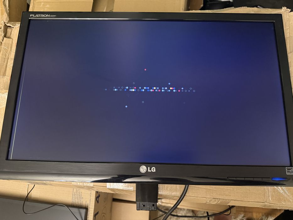 РОЗПРОДАЖ 4 ШТУКИ! Монітори 23" LG Flatron E2341T-BN Full HD LED (DVI / VGA)