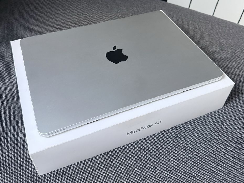 Laptop APPLE MacBook Air 2025 13.6" Retina M4 16GB RAM 512GB SSD macOS Srebrny