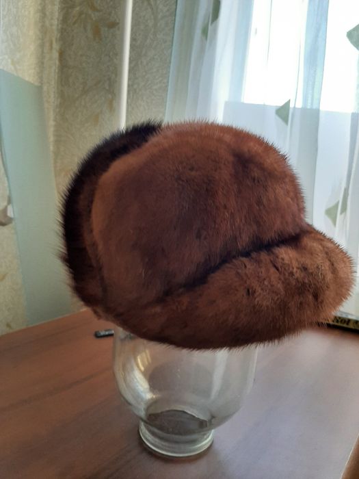 Норковая шапка женская б/у