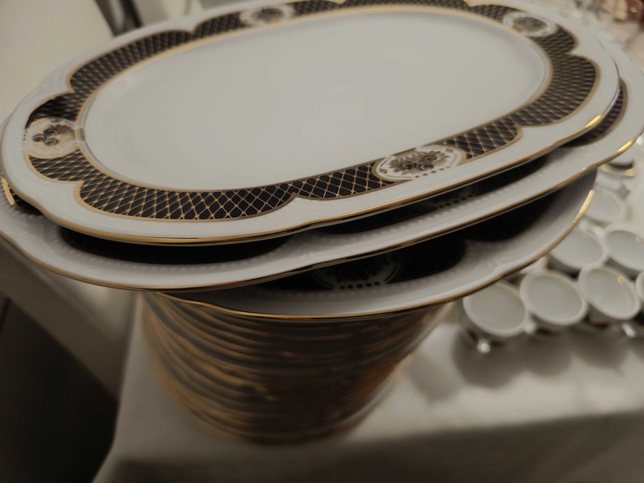 Serviços jantar completo + café (c/ 83 peças)