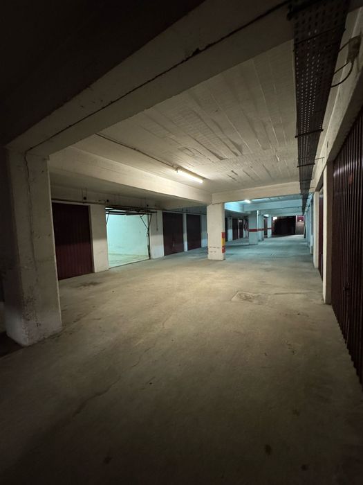 Garagem/box/ Cacém/Agualva